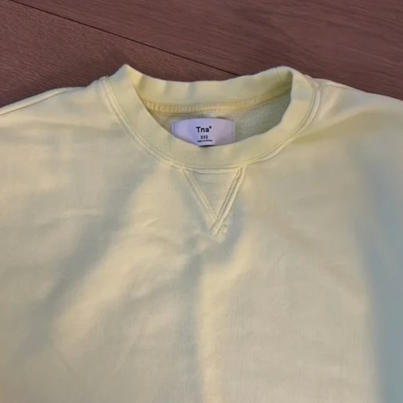 TNA AIry Fleece Perfect Crew Sweatshirt - Picture 2 of 3